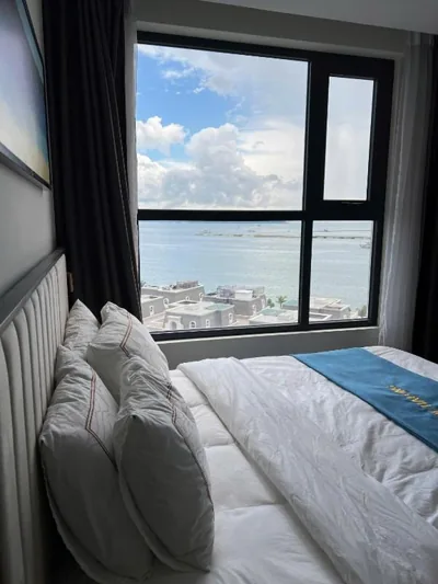 Two-Bedroom Apartment with View — OM Sapphire Homestay - Hạ Long